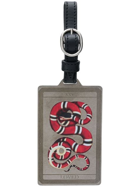 luggage tag gucci